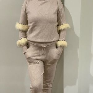 Two pieces knitted tracksuit